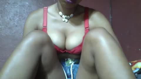 Snapshot of loveinlife750427 chatting on 03/08/25, 04:01 loveinlife750427 online show from 03/08/25, 04:01