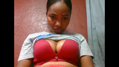 Snapshot of loveinlife750427 chatting on 09/11/25, 05:18 loveinlife750427 online show from 09/11/25, 05:18