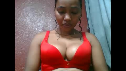 Snapshot of loveinlife750427 chatting on 09/25/25, 06:17 loveinlife750427 online show from 09/25/25, 06:17