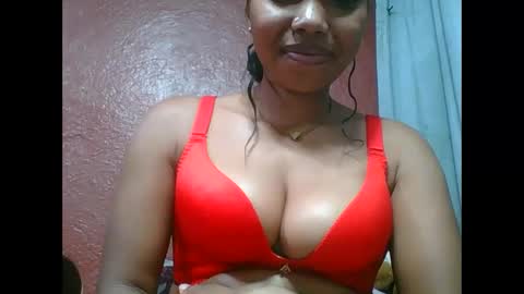 Snapshot of loveinlife750427 chatting on 09/26/25, 06:17 loveinlife750427 online show from 09/26/25, 06:17