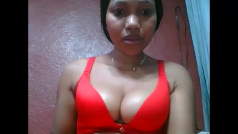 Snapshot of loveinlife750427 chatting on 09/29/25, 05:56 loveinlife750427 online show from 09/29/25, 05:56