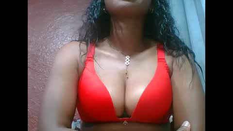 Snapshot of loveinlife750427 chatting on 10/07/25, 05:37 loveinlife750427 online show from 10/07/25, 05:37