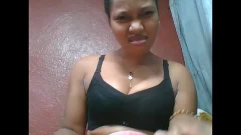 Snapshot of loveinlife750427 chatting on 10/07/25, 06:38 loveinlife750427 online show from 10/07/25, 06:38