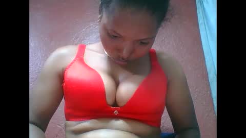 Snapshot of loveinlife750427 chatting on 11/10/25, 03:55 loveinlife750427 online show from 11/10/25, 03:55