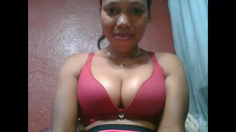 Snapshot of loveinlife750427 chatting on 11/14/25, 08:18 loveinlife750427 online show from 11/14/25, 08:18