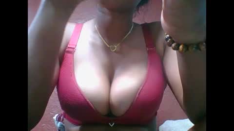 loveinlife750427 online show from 11/18/25, 08:41