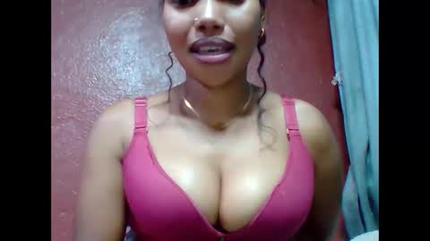 loveinlife750427 online show from 12/03/25, 08:12