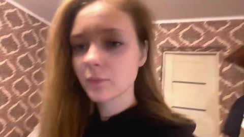 Ella online show from 11/08/25, 06:13