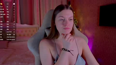 Laura online show from 12/28/24, 01:38