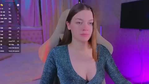 Laura online show from 01/07/25, 02:51