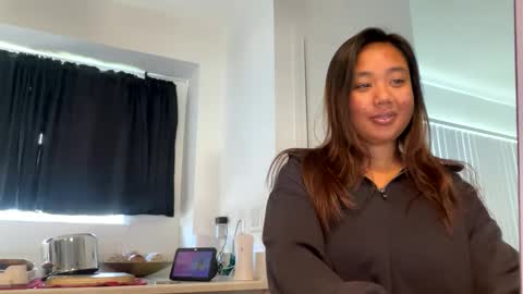 Snapshot of lovellly_ chatting on 12/01/24, 07:36 Love online show from 12/01/24, 07:36