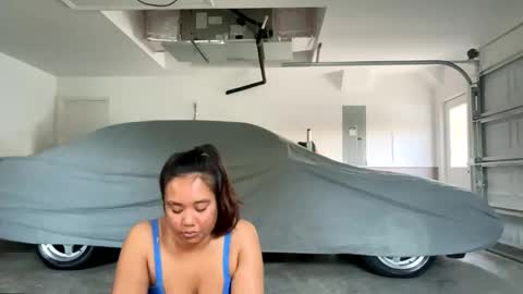 Snapshot of lovellly_ chatting on 02/01/25, 10:34 Love online show from 02/01/25, 10:34