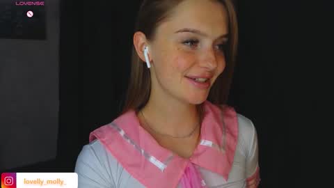 Molly online show from 11/09/25, 04:16