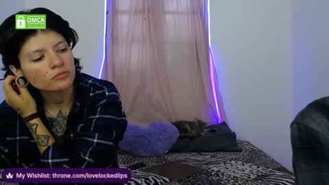 Snapshot of lovelockedlips chatting on 02/01/26, 06:28 Alex Violet online show from 02/01/26, 06:28