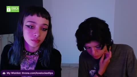 Snapshot of lovelockedlips chatting on 03/17/26, 04:50 Alex Violet online show from 03/17/26, 04:50