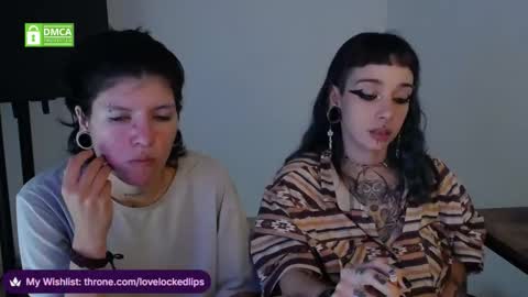 Snapshot of lovelockedlips chatting on 03/19/26, 02:15 Alex Violet online show from 03/19/26, 02:15