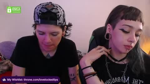 Snapshot of lovelockedlips chatting on 03/29/26, 06:08 Alex Violet online show from 03/29/26, 06:08