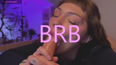 Snapshot of lovelorn_ chatting on 12/20/25, 05:36 Elsa online show from 12/20/25, 05:36