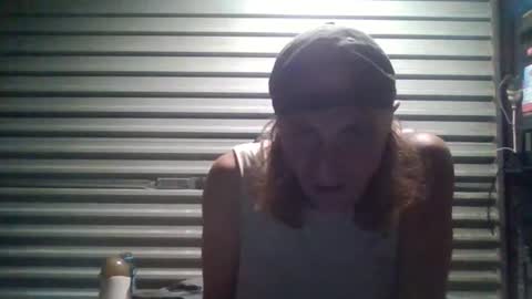 Snapshot of lovelux02 chatting on 04/14/26, 08:31 lovelux02 online show from 04/14/26, 08:31