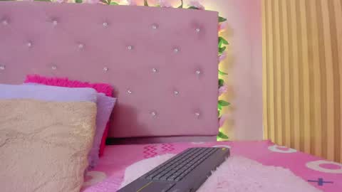 Kissy online show from 06/08/26, 06:19