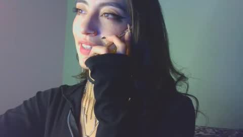 Tami online show from 10/03/25, 06:32