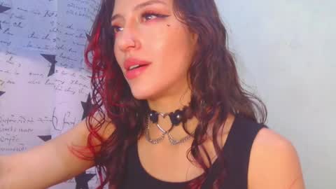 Snapshot of lovely_akira_xwx chatting on 04/08/26, 02:22 Tami online show from 04/08/26, 02:22