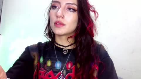 Snapshot of lovely_akira_xwx chatting on 05/08/26, 05:02 Tami online show from 05/08/26, 05:02