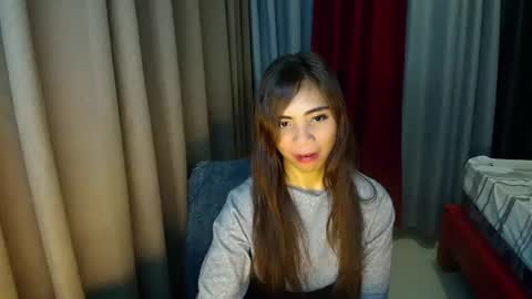 Snapshot of lovely_cummerx chatting on 12/19/25, 11:23 JAM online show from 12/19/25, 11:23