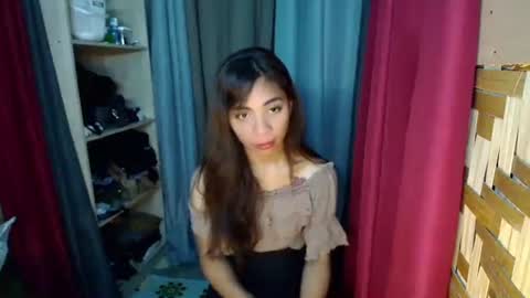 Snapshot of lovely_cummerx chatting on 02/18/26, 01:01 JAM online show from 02/18/26, 01:01