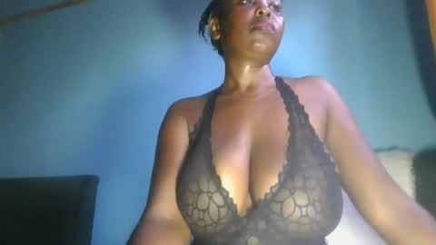 Snapshot of lovely_ebonysweet chatting on 03/15/26, 11:27 lovely_ebonysweet online show from 03/15/26, 11:27