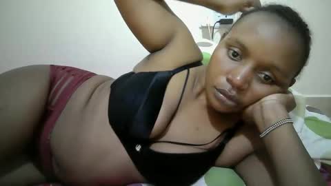 Snapshot of lovely_gee chatting on 05/11/26, 04:04 sexylover online show from 05/11/26, 04:04
