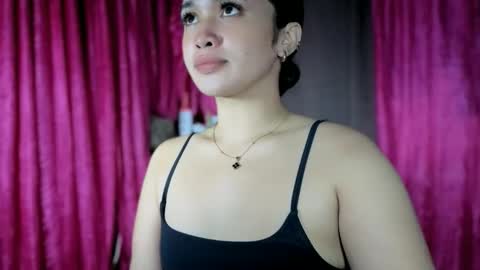 Snapshot of lovely_kurtny04 chatting on 03/23/26, 08:35 LOVE online show from 03/23/26, 08:35