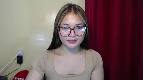 Lovely Laura online show from 12/25/24, 08:28