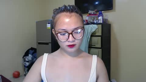 Lovely Laura online show from 01/04/25, 08:16