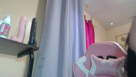 Lovely Laura online show from 09/15/25, 07:30