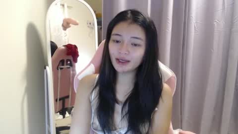 Lovely Laura online show from 10/02/25, 07:21