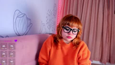 Snapshot of lovely_paris_01 chatting on 01/08/26, 05:32 Paris Rose online show from 01/08/26, 05:32