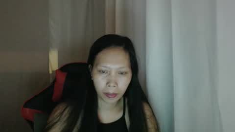 Snapshot of lovely_pinayxxx chatting on 05/19/26, 01:28 lovely_pinayxxx online show from 05/19/26, 01:28