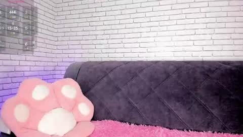 Snapshot of lovely_poppy chatting on 05/02/26, 01:21 Lolly online show from 05/02/26, 01:21