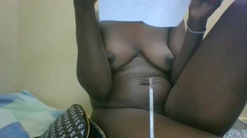 Snapshot of lovely_pusy24 chatting on 11/19/25, 08:25 lovely pussy online show from 11/19/25, 08:25