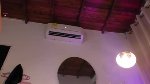 Snapshot of lovely_queens chatting on 11/05/25, 10:26 online show from 11/05/25, 10:26