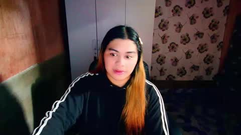Snapshot of lovely_ricaxxx chatting on 10/14/25, 04:24 lovely_ricaxxx online show from 10/14/25, 04:24