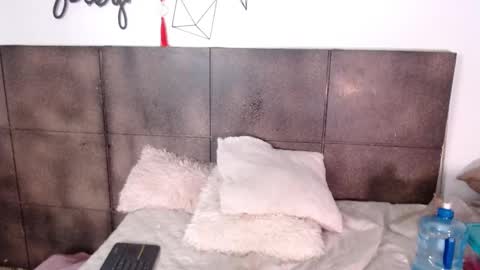 Snapshot of lovely_secret chatting on 12/04/24, 06:28 Hi guys online show from 12/04/24, 06:28