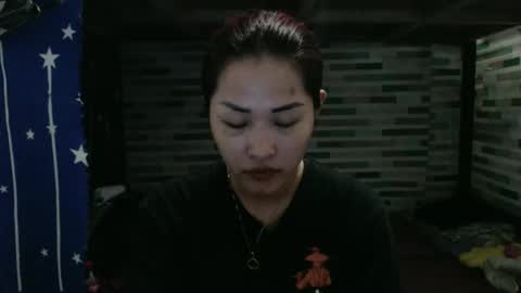 Snapshot of lovely_singlemom chatting on 04/05/26, 06:21 ask me dear online show from 04/05/26, 06:21