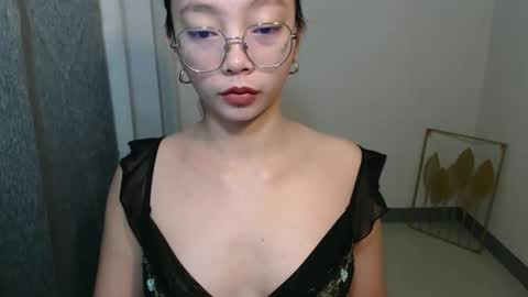Snapshot of lovely_sweetiex chatting on 11/12/25, 12:44 call me Ann online show from 11/12/25, 12:44