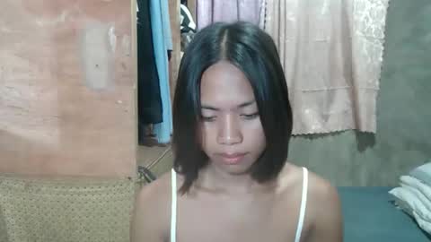 Snapshot of lovely_yvoneslutty chatting on 01/12/26, 11:26 lovely_yvoneslutty online show from 01/12/26, 11:26