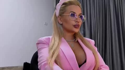 PrAllinXXXa online show from 01/18/26, 10:46