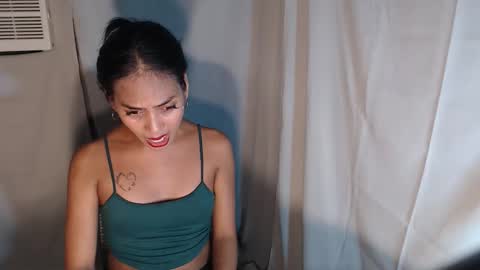 Carnilla online show from 11/25/25, 12:38