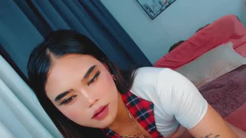 lovelydollsandra online show from 02/05/25, 06:15