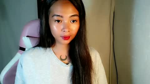 Snapshot of lovelykayleexx chatting on 07/08/26, 06:51 ara online show from 07/08/26, 06:51